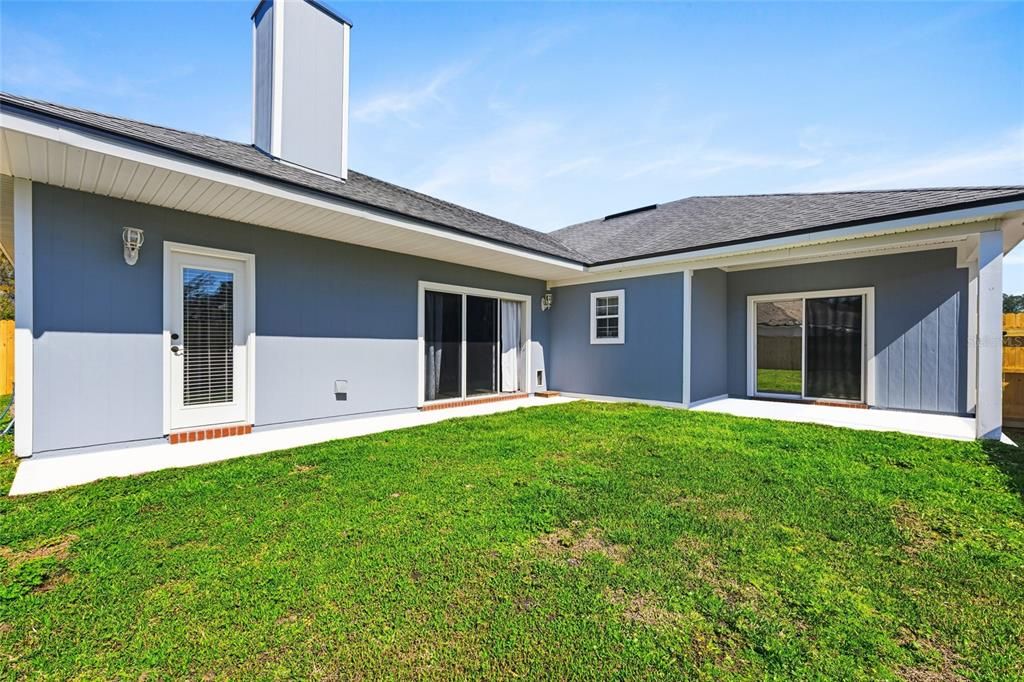 For Sale: $399,900 (4 beds, 3 baths, 2114 Square Feet)