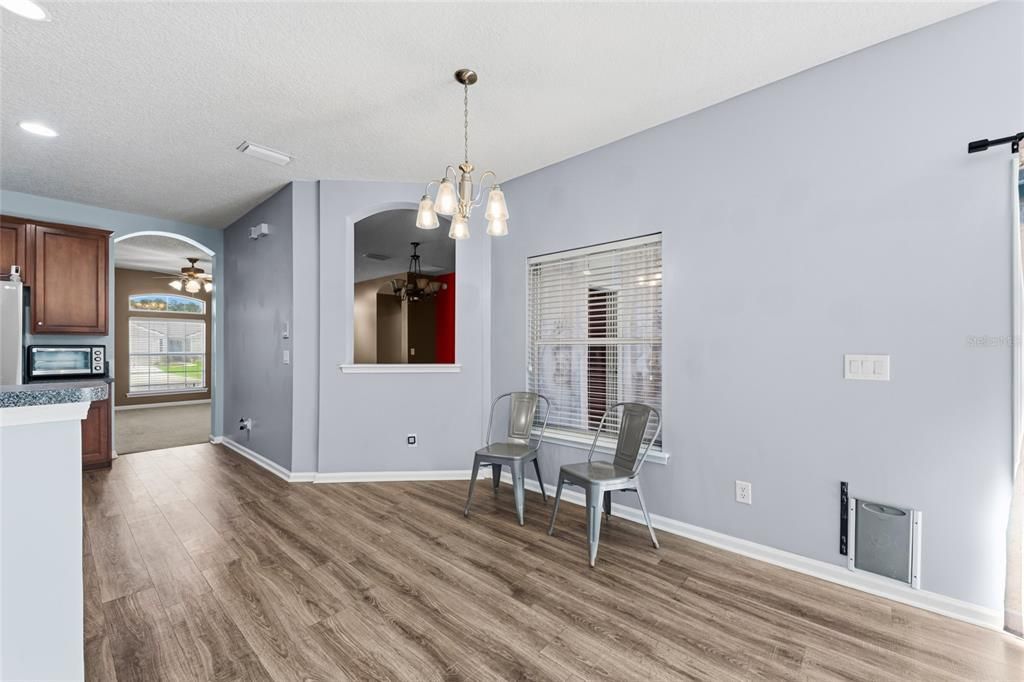 For Sale: $399,900 (4 beds, 3 baths, 2114 Square Feet)