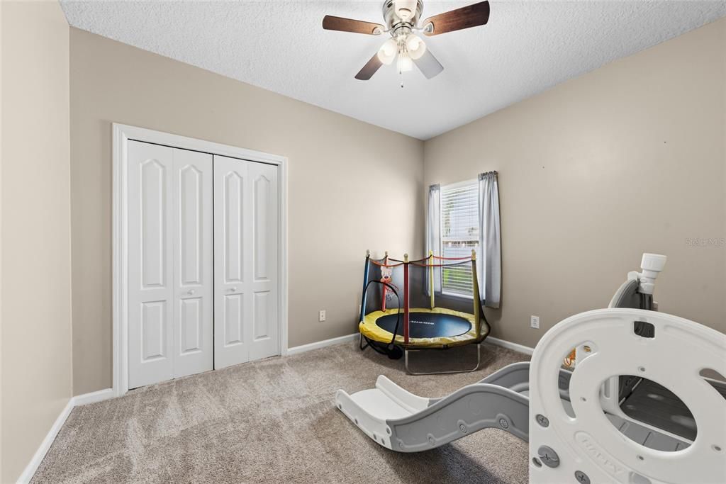 For Sale: $399,900 (4 beds, 3 baths, 2114 Square Feet)