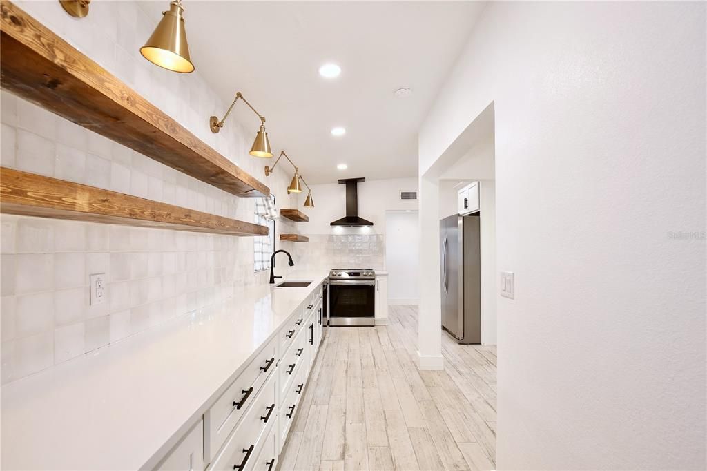 Active With Contract: $479,900 (4 beds, 2 baths, 1960 Square Feet)