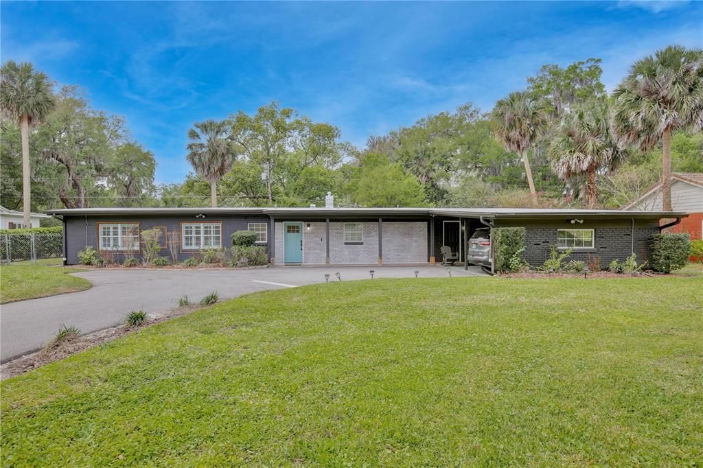 Active With Contract: $479,900 (4 beds, 2 baths, 1960 Square Feet)