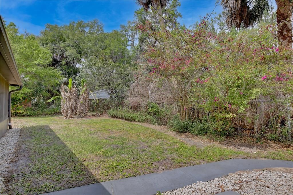 Active With Contract: $479,900 (4 beds, 2 baths, 1960 Square Feet)