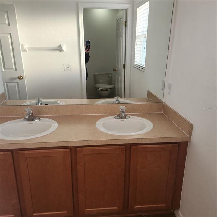 В аренду: $3,100 (4 спален, 3 ванн, 2482 Квадратных фут)