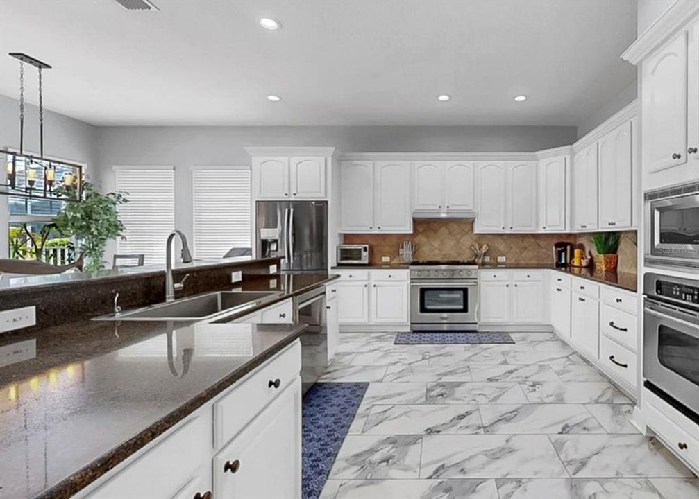 For Sale: $1,099,000 (4 beds, 3 baths, 2868 Square Feet)