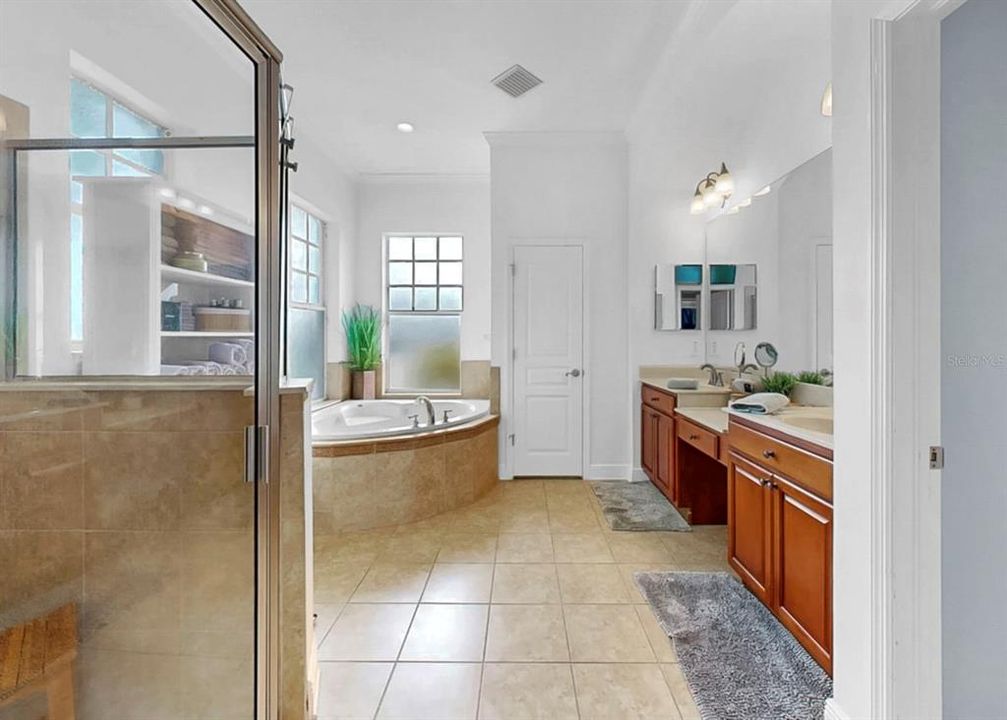 For Sale: $1,099,000 (4 beds, 3 baths, 2868 Square Feet)