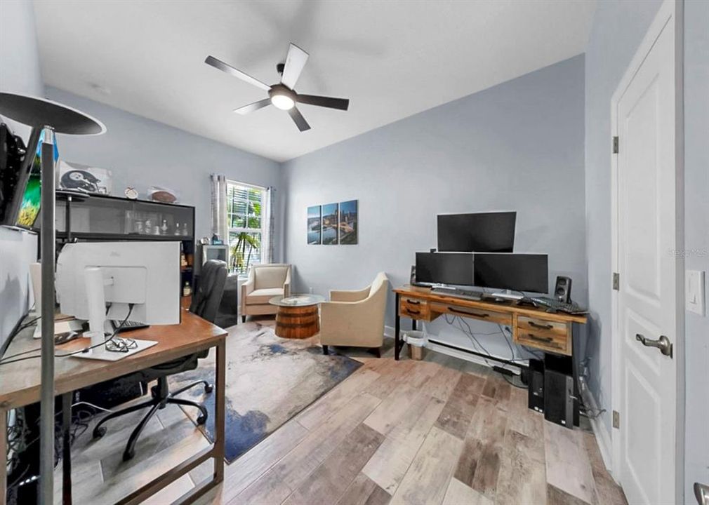 For Sale: $1,099,000 (4 beds, 3 baths, 2868 Square Feet)