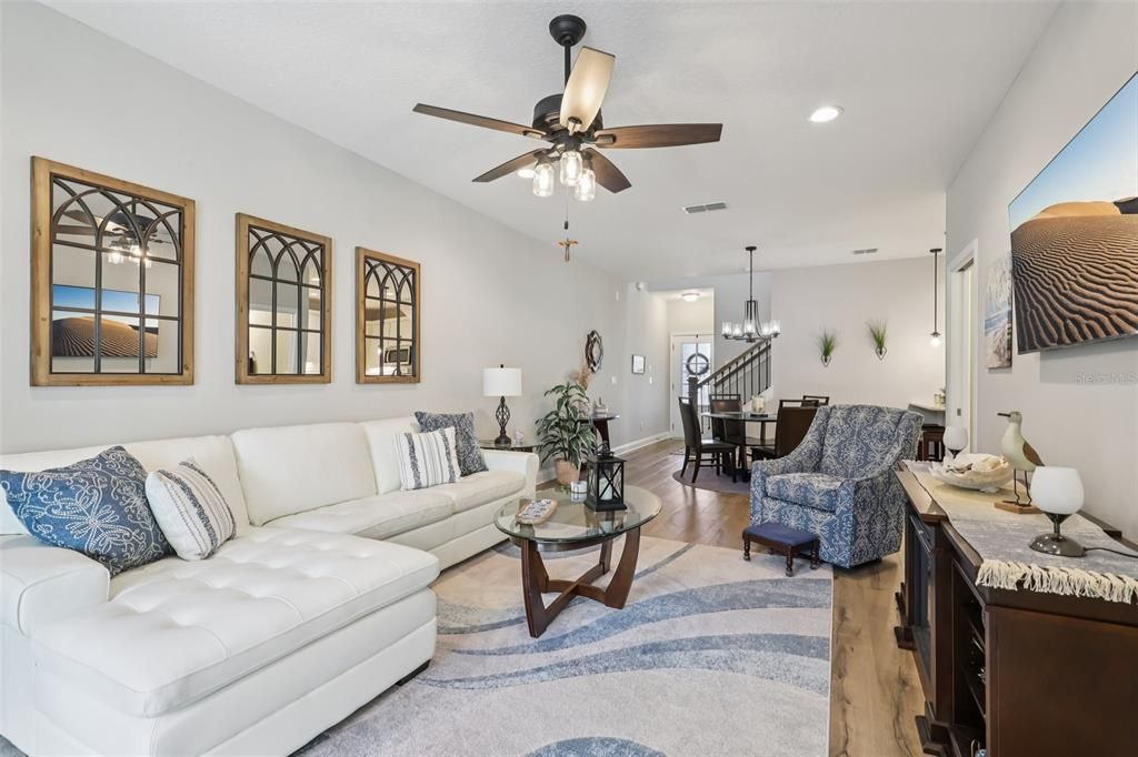 For Sale: $379,000 (3 beds, 2 baths, 1800 Square Feet)