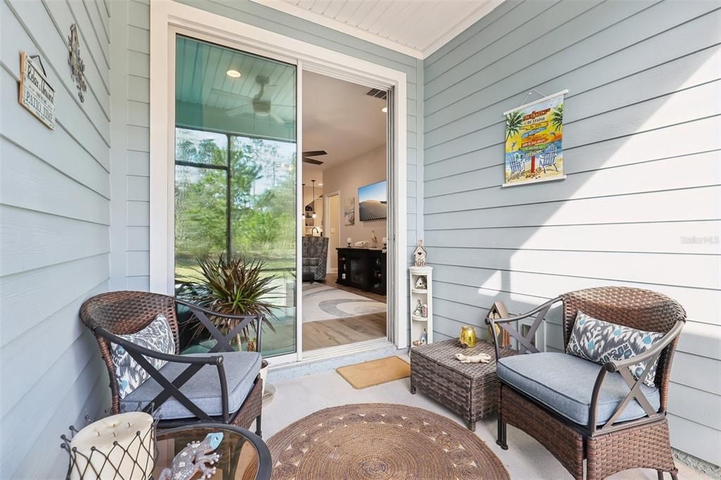 For Sale: $379,000 (3 beds, 2 baths, 1800 Square Feet)