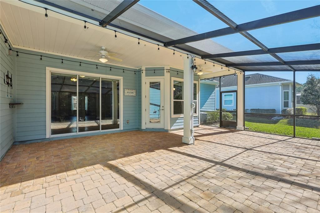 For Sale: $714,000 (4 beds, 4 baths, 2912 Square Feet)