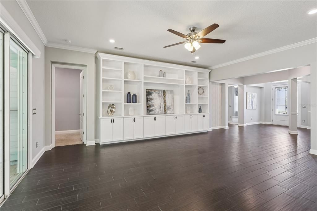 For Sale: $714,000 (4 beds, 4 baths, 2912 Square Feet)