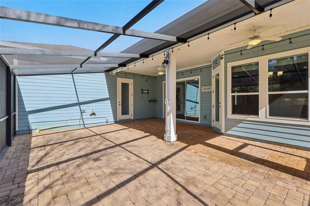 For Sale: $714,000 (4 beds, 4 baths, 2912 Square Feet)