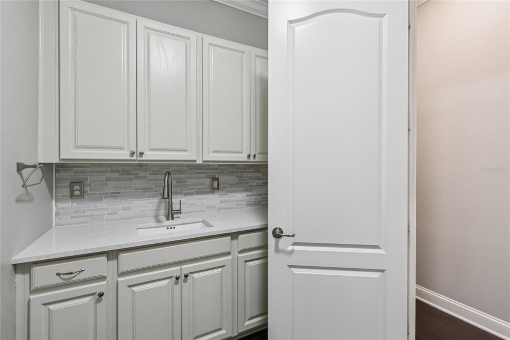 For Sale: $714,000 (4 beds, 4 baths, 2912 Square Feet)