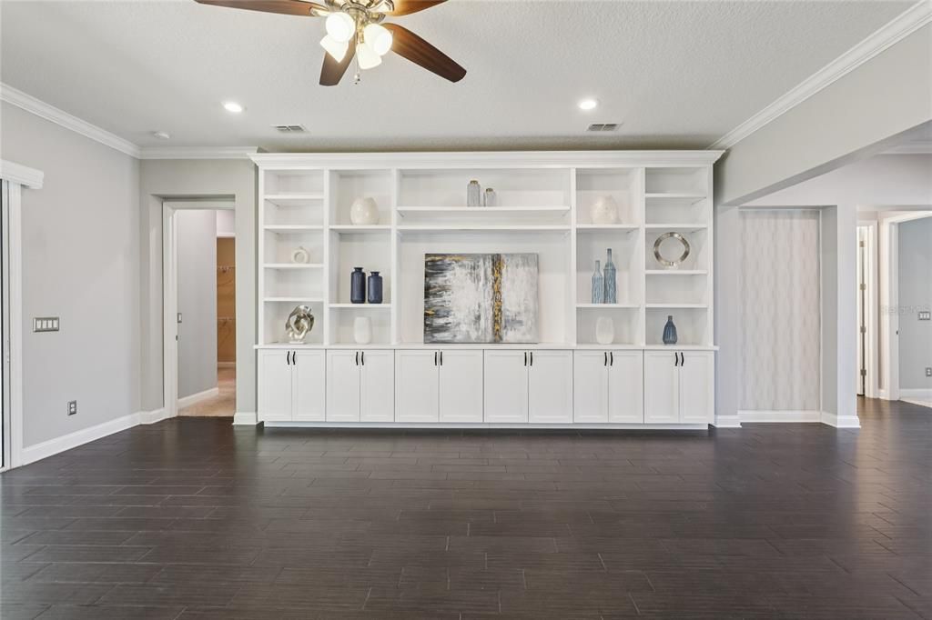 For Sale: $714,000 (4 beds, 4 baths, 2912 Square Feet)