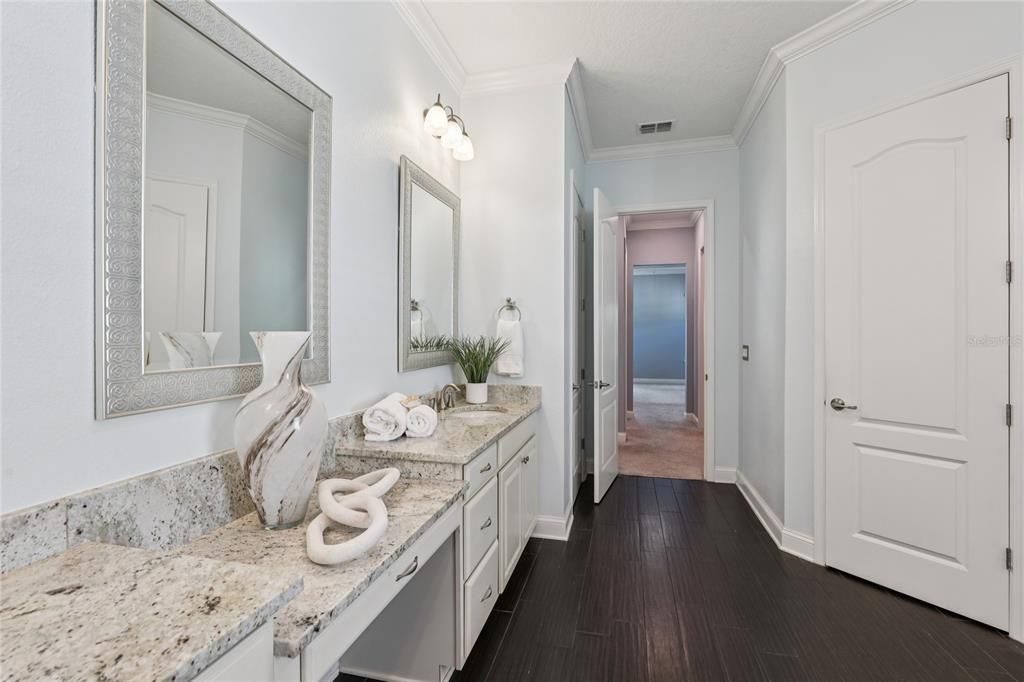 For Sale: $714,000 (4 beds, 4 baths, 2912 Square Feet)