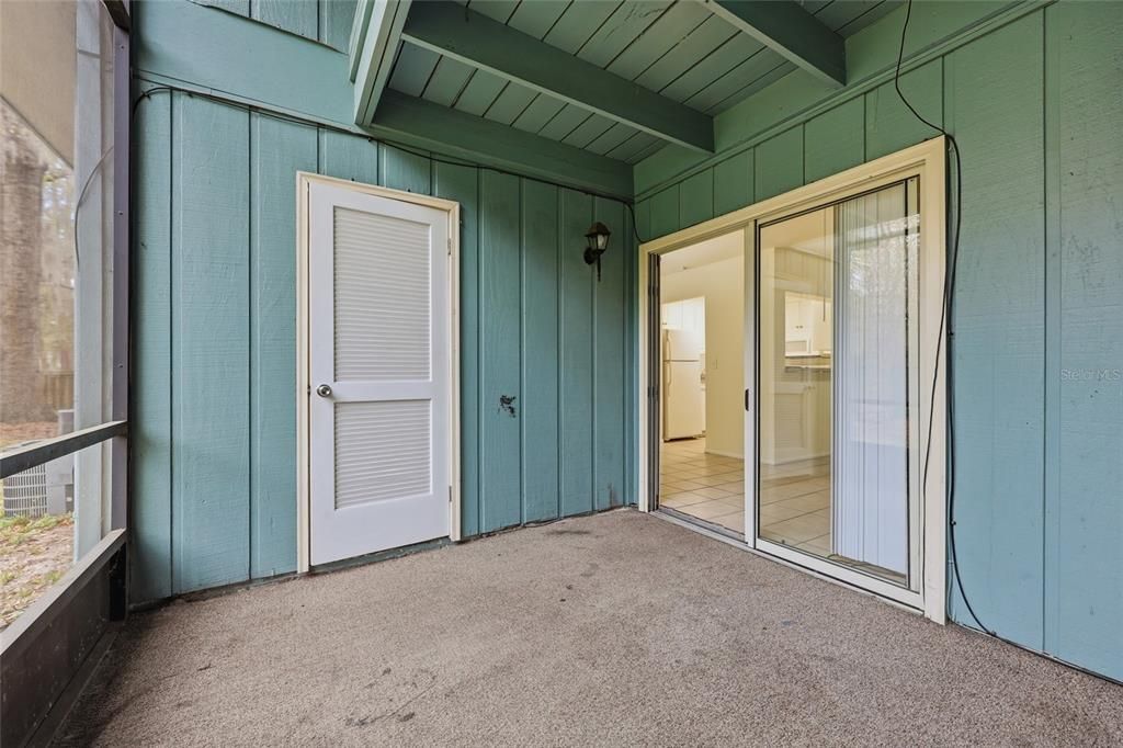 На продажу: $174,900 (4 спален, 2 ванн, 1638 Квадратных фут)