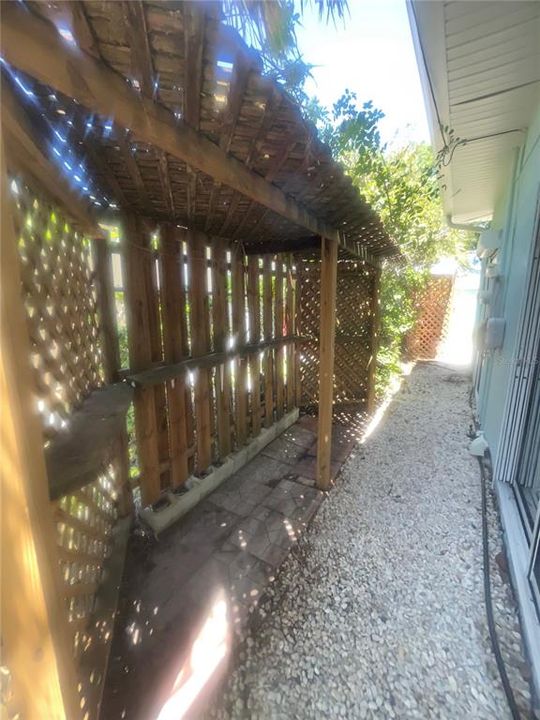 В аренду: $1,950 (2 спален, 2 ванн, 1584 Квадратных фут)
