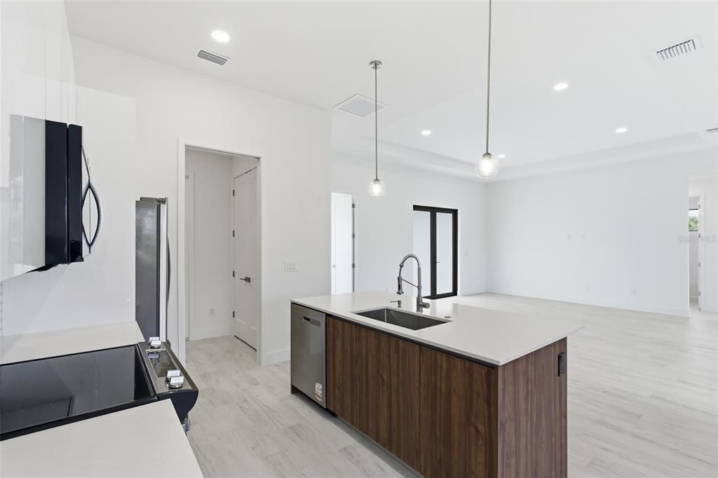 En Renta: $2,900 (3 camas, 2 baños, 1726 Pies cuadrados)