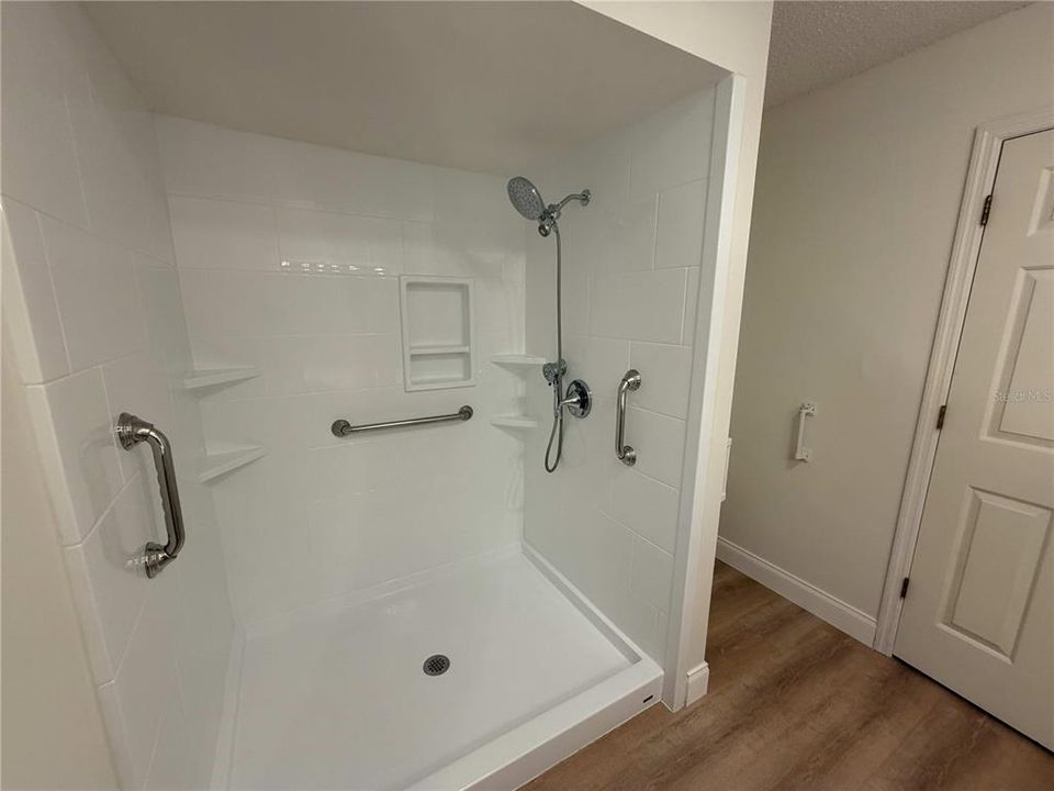 В аренду: $2,095 (3 спален, 2 ванн, 2049 Квадратных фут)
