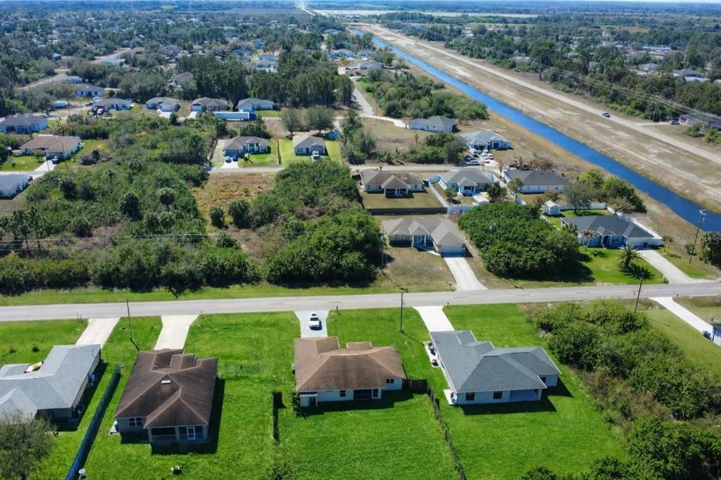 For Rent: $1,950 (3 beds, 2 baths, 1427 Square Feet)