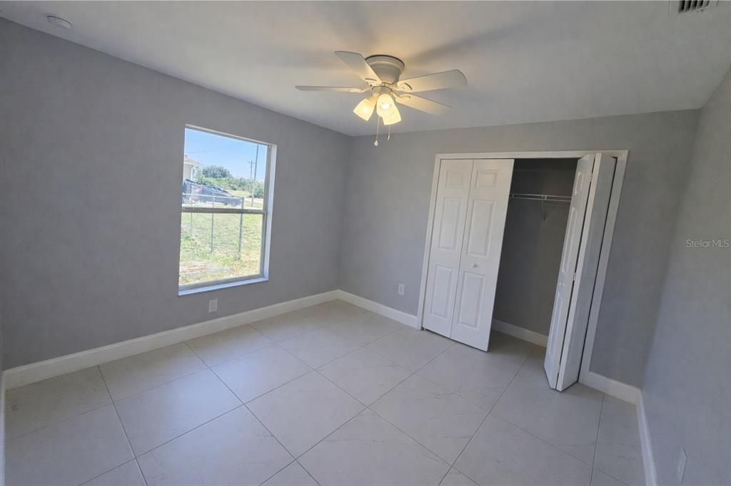 For Rent: $1,950 (3 beds, 2 baths, 1427 Square Feet)
