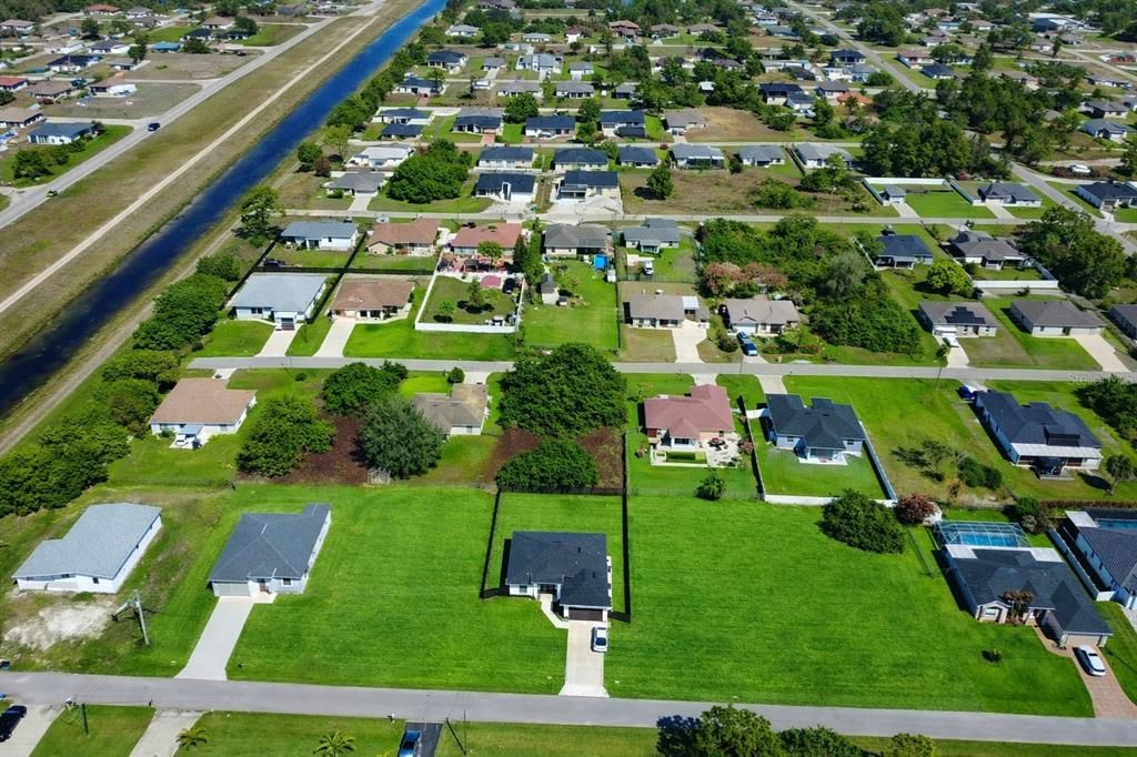 For Rent: $1,950 (3 beds, 2 baths, 1427 Square Feet)