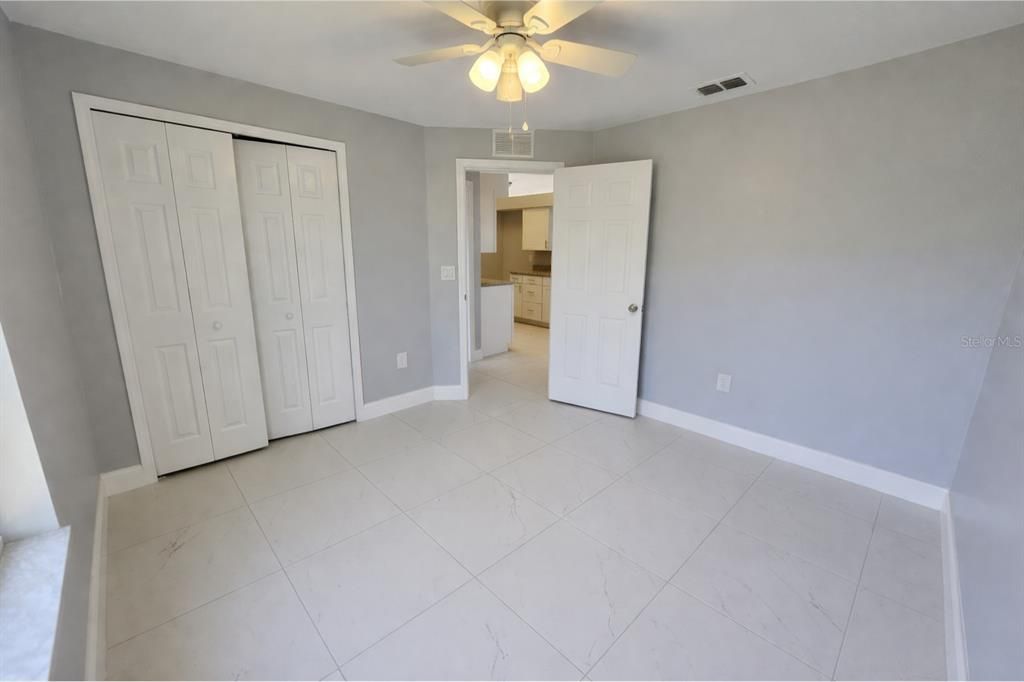 For Rent: $1,950 (3 beds, 2 baths, 1427 Square Feet)