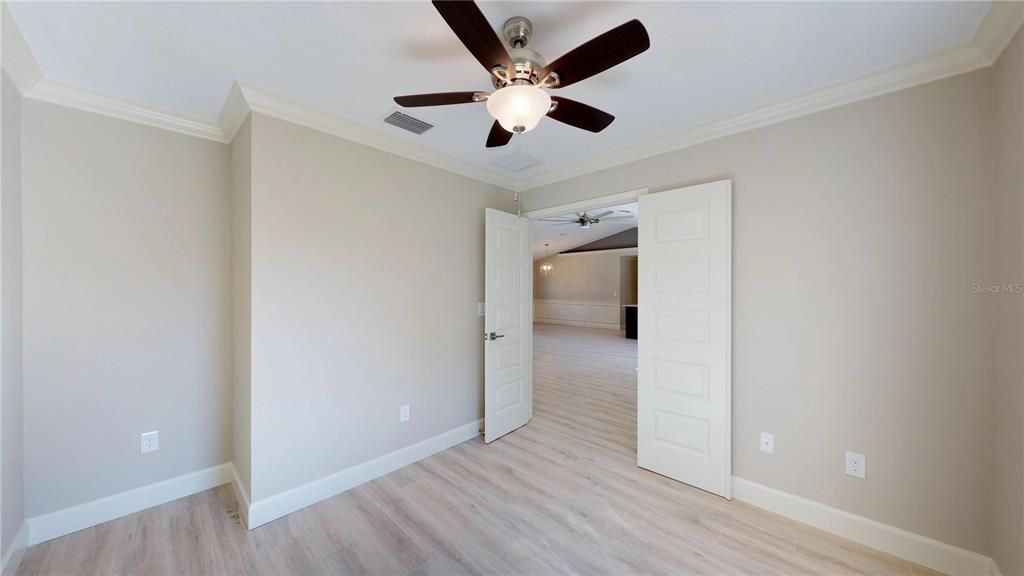 Activo con contrato: $339,000 (3 camas, 2 baños, 1693 Pies cuadrados)