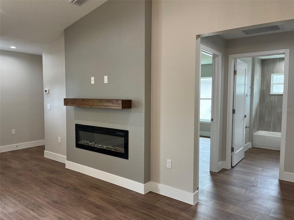 For Sale: $582,000 (6 beds, 0 baths, 2622 Square Feet)