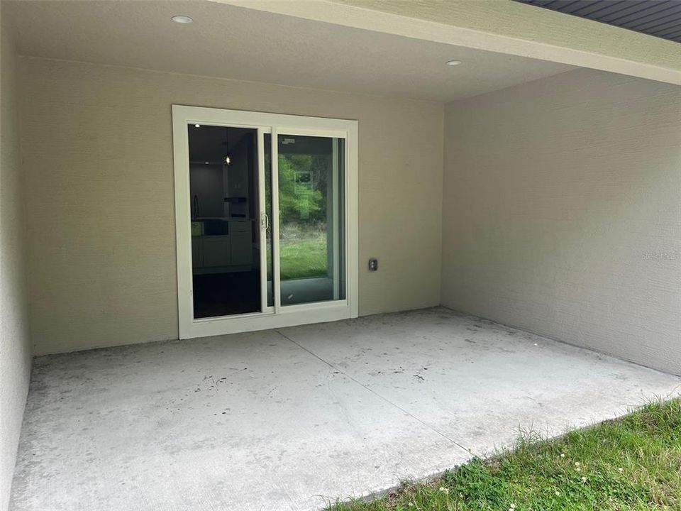 For Sale: $582,000 (6 beds, 0 baths, 2622 Square Feet)