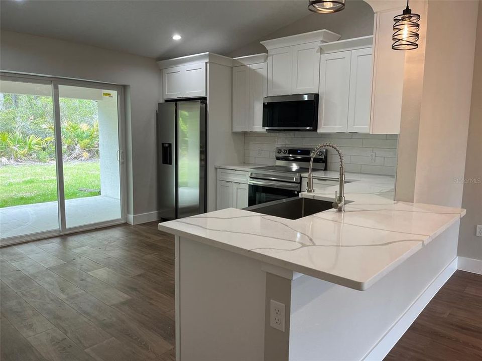 For Sale: $582,000 (6 beds, 0 baths, 2622 Square Feet)