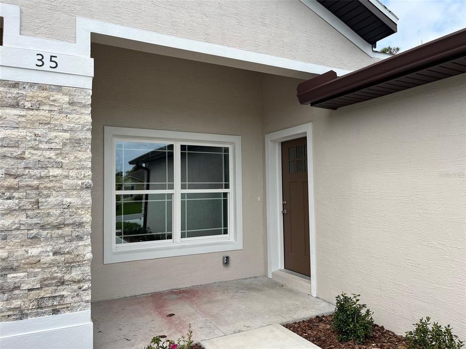 For Sale: $582,000 (6 beds, 0 baths, 2622 Square Feet)