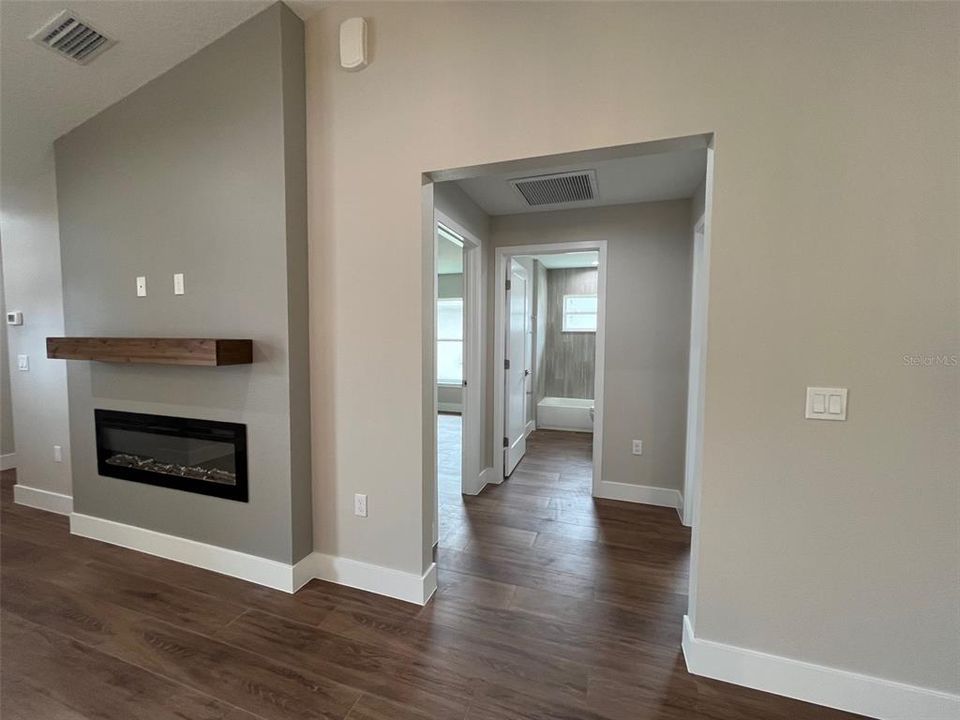 For Sale: $582,000 (6 beds, 0 baths, 2622 Square Feet)