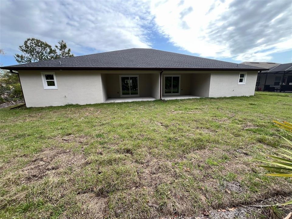 For Sale: $582,000 (6 beds, 0 baths, 2622 Square Feet)