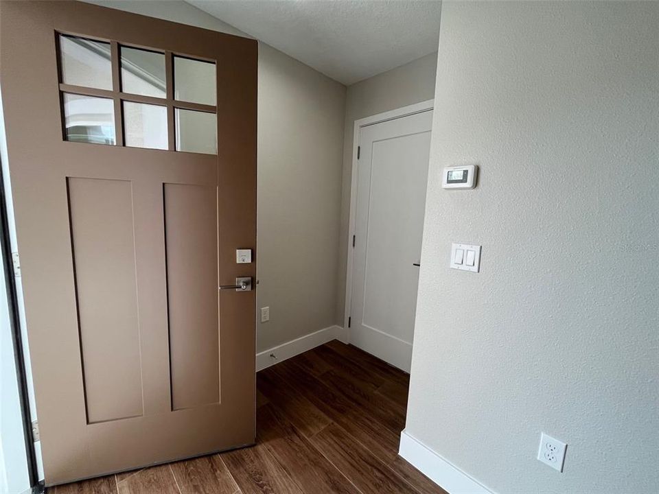 For Sale: $582,000 (6 beds, 0 baths, 2622 Square Feet)