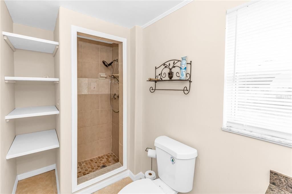 Activo con contrato: $175,000 (2 camas, 1 baños, 873 Pies cuadrados)