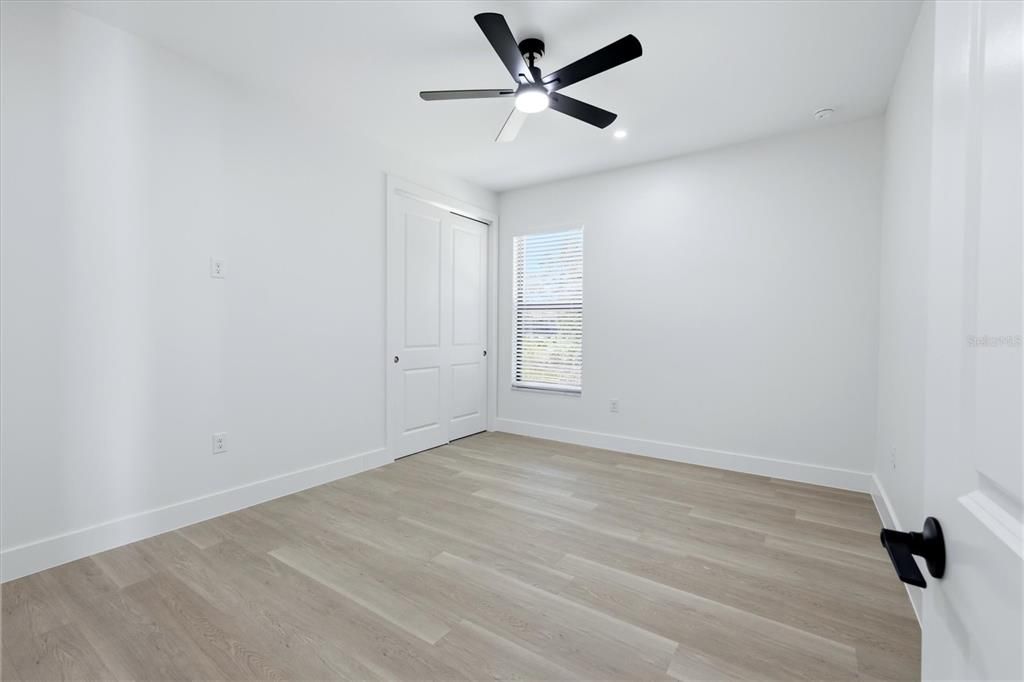 For Rent: $1,900 (3 beds, 2 baths, 1373 Square Feet)