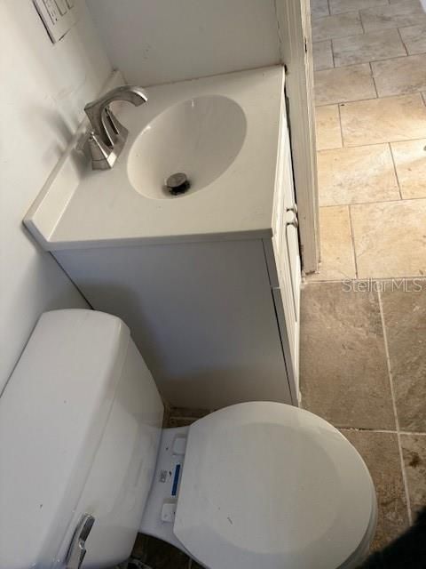 На продажу: $150,000 (2 спален, 1 ванн, 926 Квадратных фут)