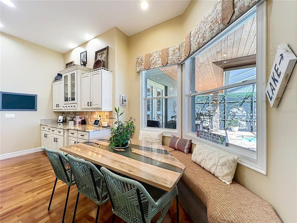 For Sale: $1,499,000 (4 beds, 4 baths, 3613 Square Feet)