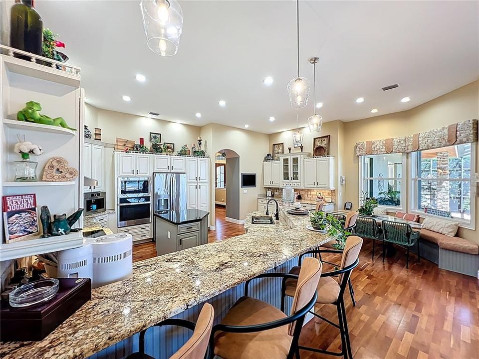 For Sale: $1,499,000 (4 beds, 4 baths, 3613 Square Feet)