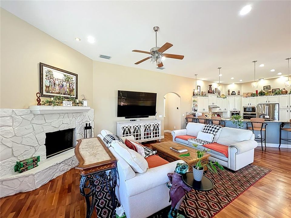 For Sale: $1,499,000 (4 beds, 4 baths, 3613 Square Feet)