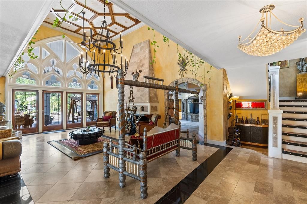 На продажу: $1,899,999 (5 спален, 3 ванн, 4680 Квадратных фут)