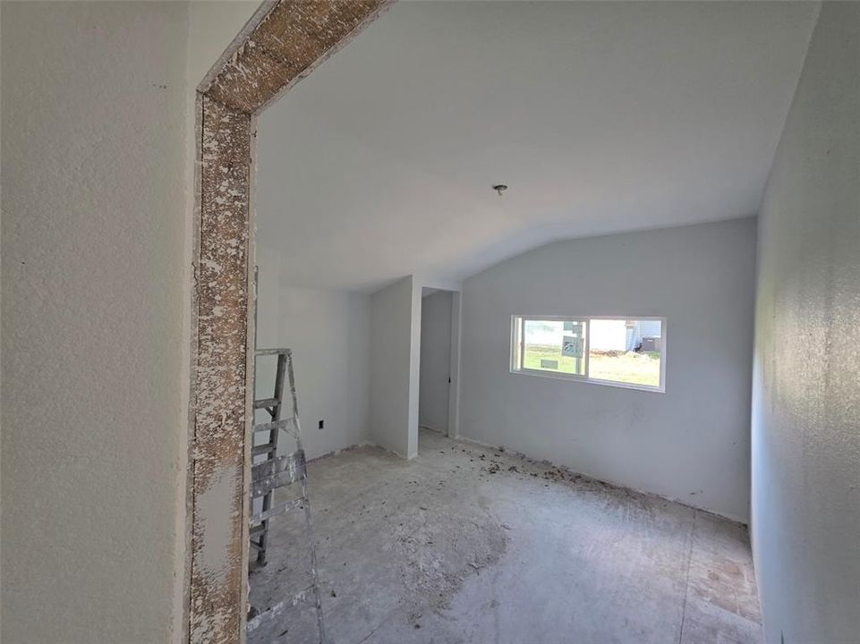 For Sale: $245,000 (4 beds, 2 baths, 1824 Square Feet)