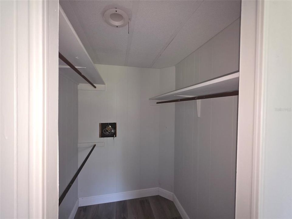 For Sale: $245,000 (4 beds, 2 baths, 1824 Square Feet)