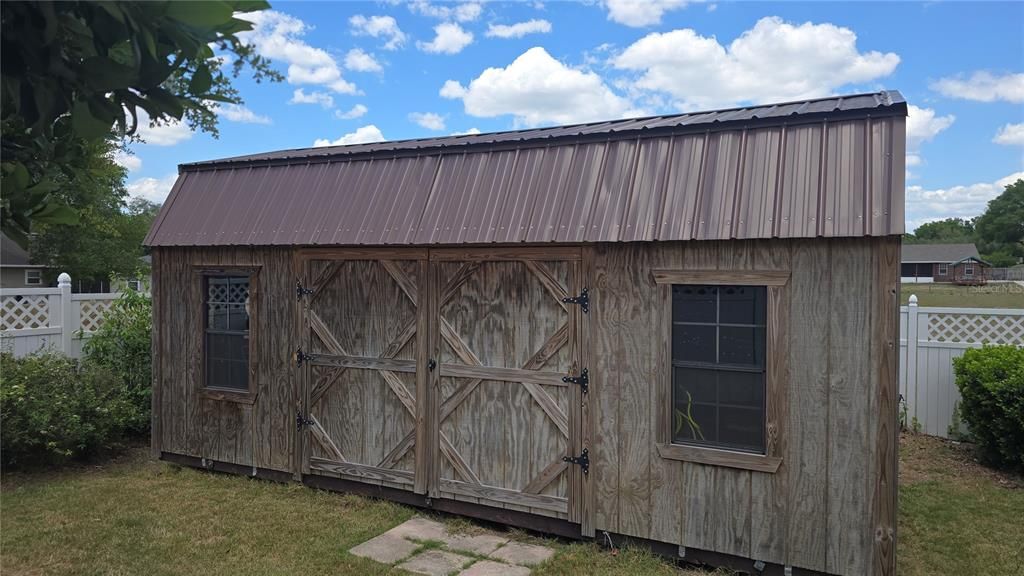 Activo con contrato: $349,900 (3 camas, 2 baños, 2110 Pies cuadrados)