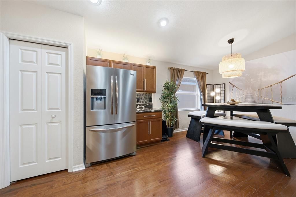 En Venta: $299,999 (3 camas, 2 baños, 1410 Pies cuadrados)