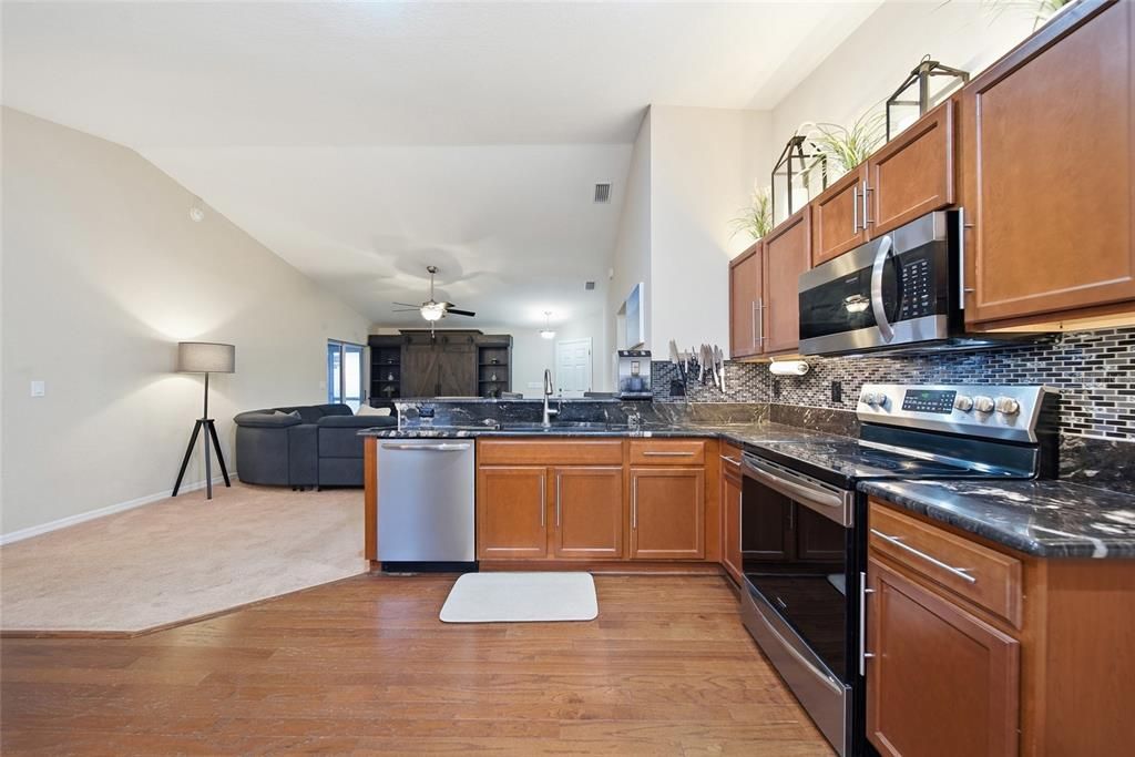 En Venta: $299,999 (3 camas, 2 baños, 1410 Pies cuadrados)