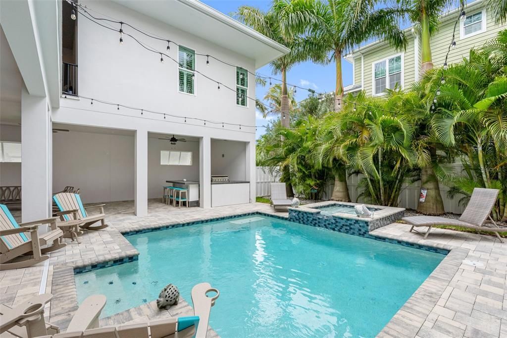 For Sale: $2,575,000 (4 beds, 4 baths, 3602 Square Feet)