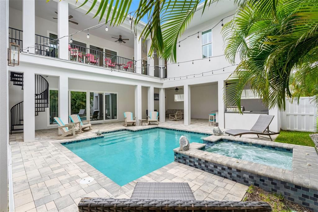 For Sale: $2,575,000 (4 beds, 4 baths, 3602 Square Feet)