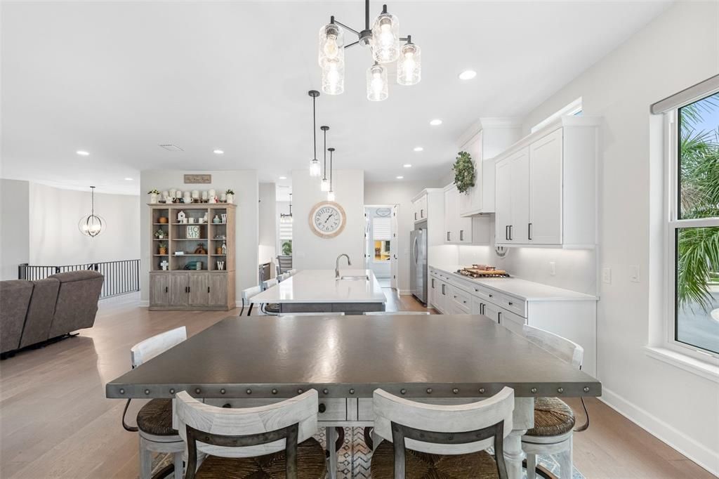 For Sale: $2,575,000 (4 beds, 4 baths, 3602 Square Feet)