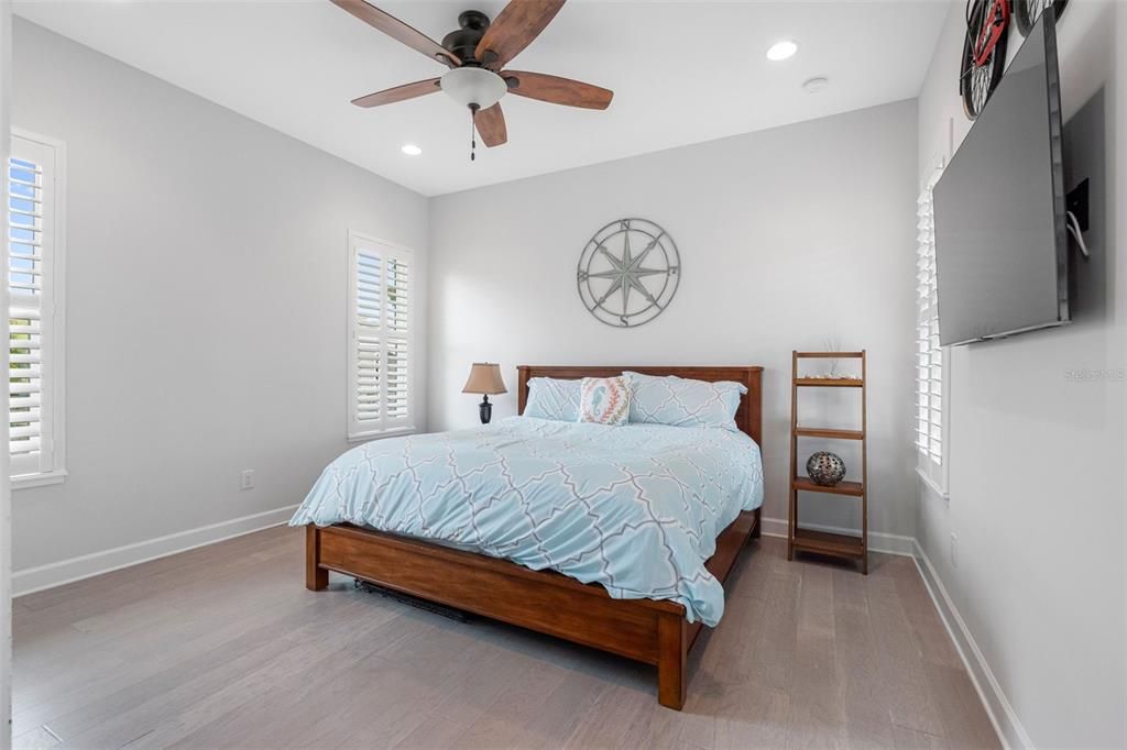 For Sale: $2,575,000 (4 beds, 4 baths, 3602 Square Feet)